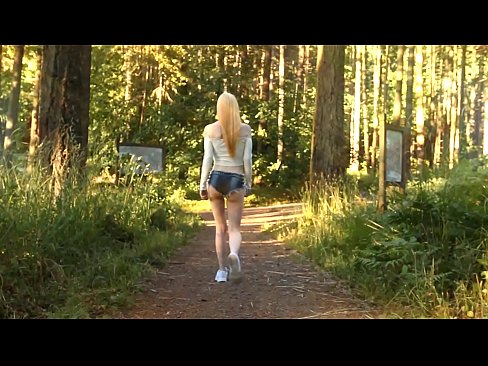 ❤️ Moaie frou beweecht stadich, net neaken video ❤❌ Kwaliteitsseks by wy ❌️❤